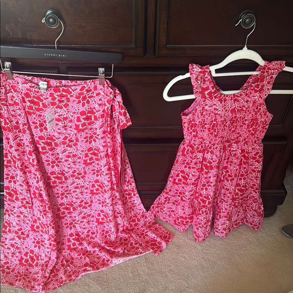 Matching mother/ daughter J Crew Skirt and Crewcuts Red Floral Kids Dress